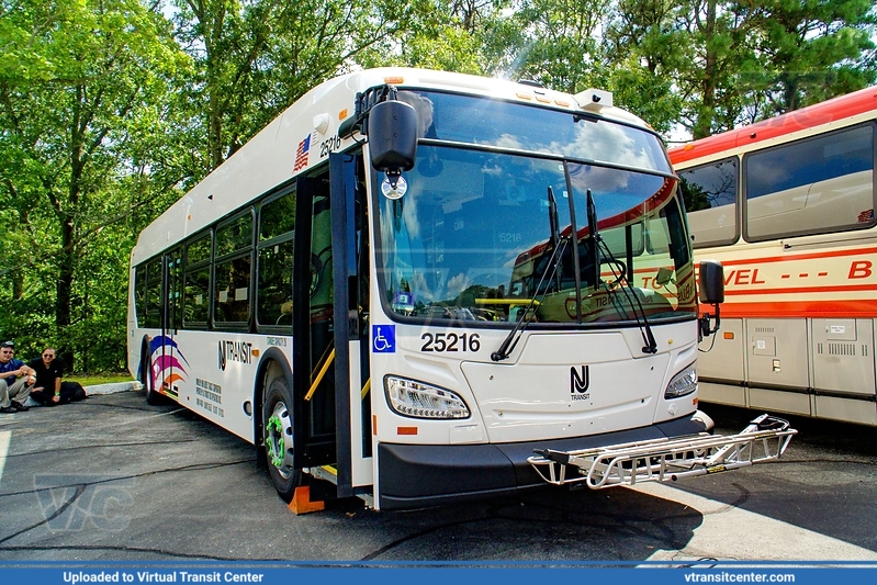 NJ Transit 25216
New Flyer XD40
On Display at the 2025 FNJHTC Bus Fest
Keywords: NJ Transit;Xcelsior;New Flyer XD40
