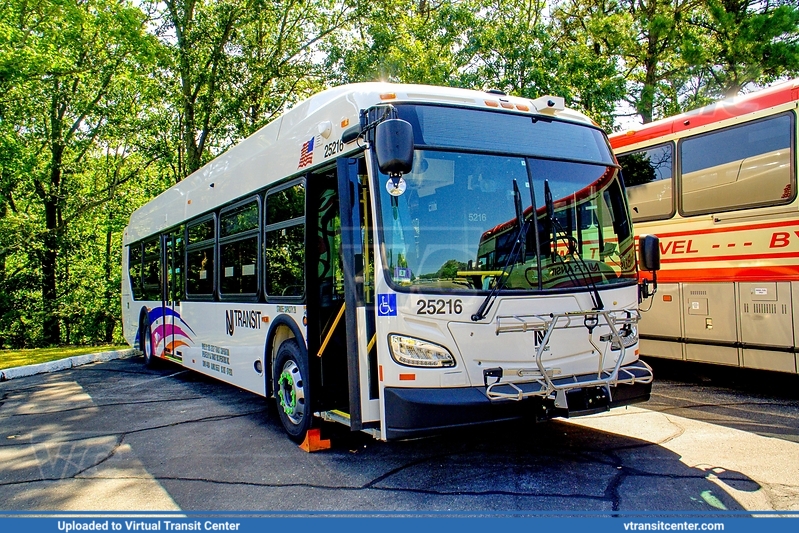 NJ Transit 25216
New Flyer XD40
On Display at the 2025 FNJHTC Bus Fest
Keywords: NJ Transit;Xcelsior;New Flyer XD40