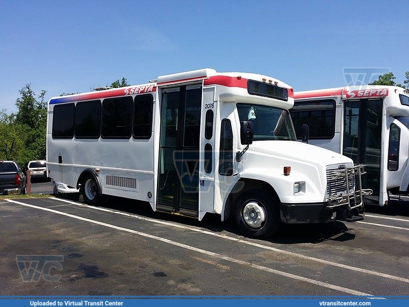 SEPTA 2076
Not In Service
Freightliner/Champion Defender
September 2015
