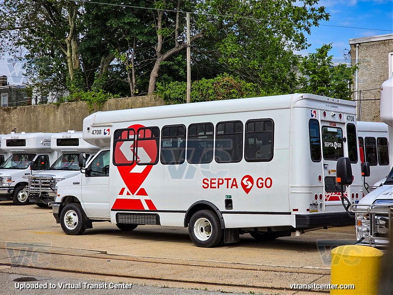 SEPTA 2098 on route 204