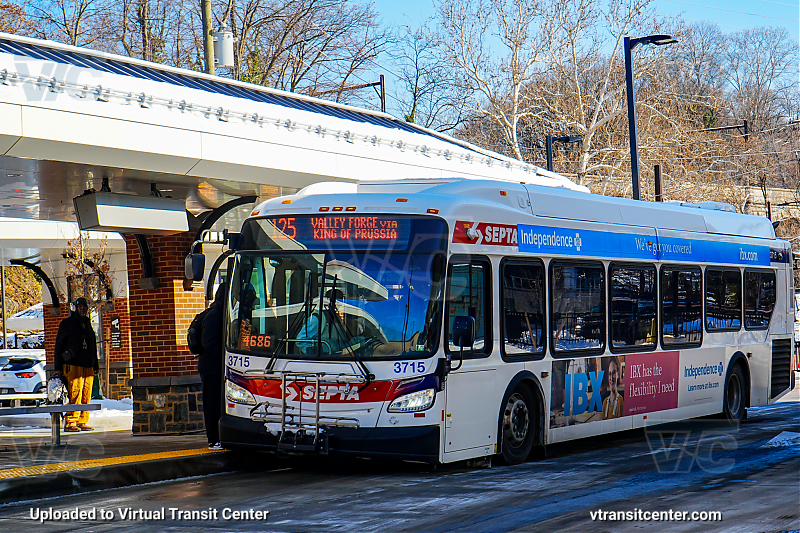 SEPTA 3712 on Route 125
Route 125 to Valley Forge via King of Prussia
New Flyer XDE40
Keywords: SEPTA