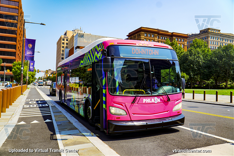 Krapf's Transit 1421 on PHLASH Downtown
PHLASH Downtown Loop
Keywords: Krapfs Transit;New Flyer XD40