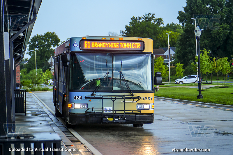 DART First State 424 on Route 61
Route 61 to Brandywine Town Center
Keywords: DART First State;Gillig Low Floor