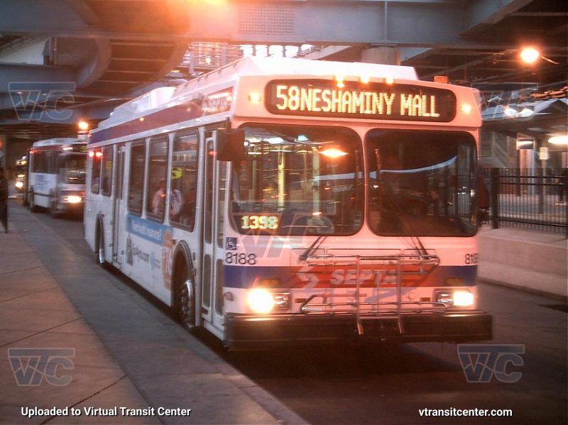 SEPTA 8188 on Route 58
Route 58 to Neshaminy Mall
Keywords: SEPTA Bus;New Flyer DE40LF;2nd