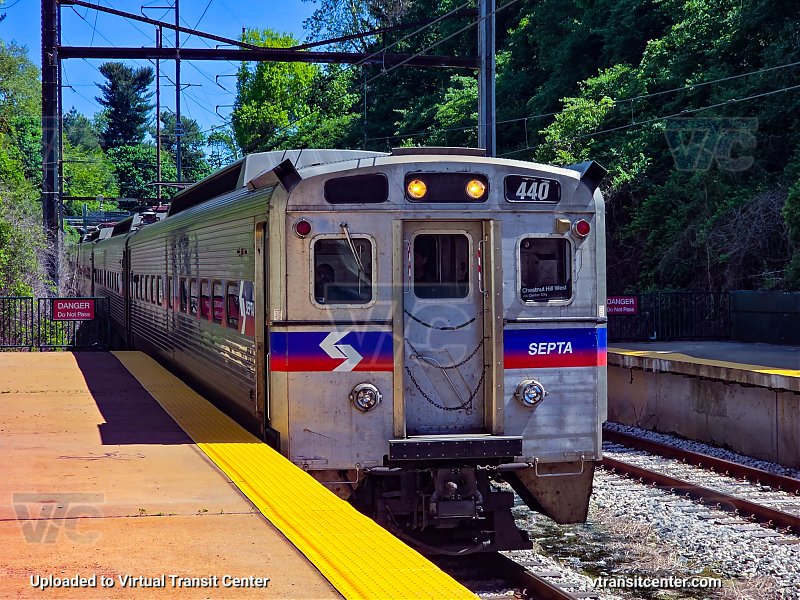 SEPTA Silverliner IV 440 Leading Chestnut Hill West Train
Chestnut Hill West Line to Chestnut Hill West
GE Silverliner IV
