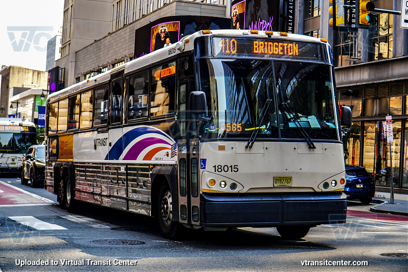 NJ Transit 18015 on Route 410
Route 410 to Bridgeton
Keywords: NJT Bus;MCI D4500CT;NJ Transit;NJT;MCI;D4500CT;Route 410