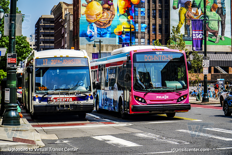 SEPTA 7482 on Route 17 and Krapf's Transit 1811 on PHLASH Downtown
Route 17 to 20th-Johnston
PHLASH Downtown Circulator
Keywords: Krapfs Transit;New Flyer MiDi