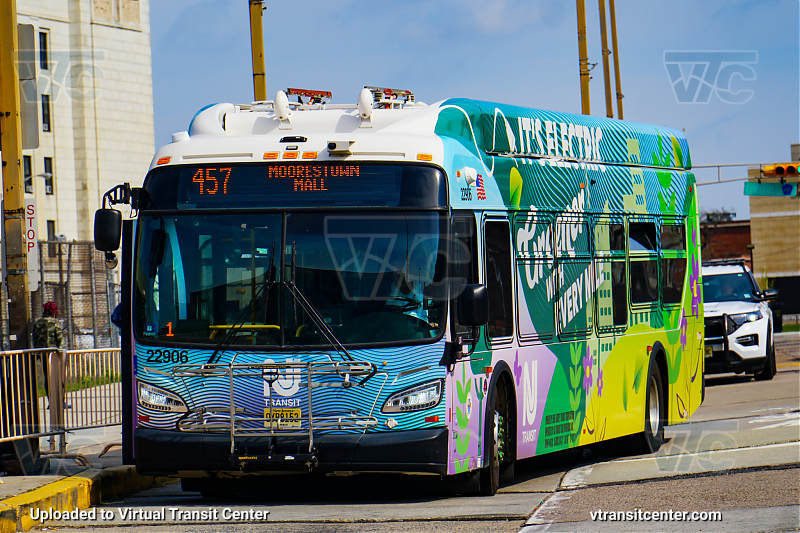 NJ Transit 22906 on Route 457
Route 457 to Moorestown Mall
Keywords: NJ Transit Bus;New Flyer Xcelsior;New Flyer Xcelsior CHARGE
