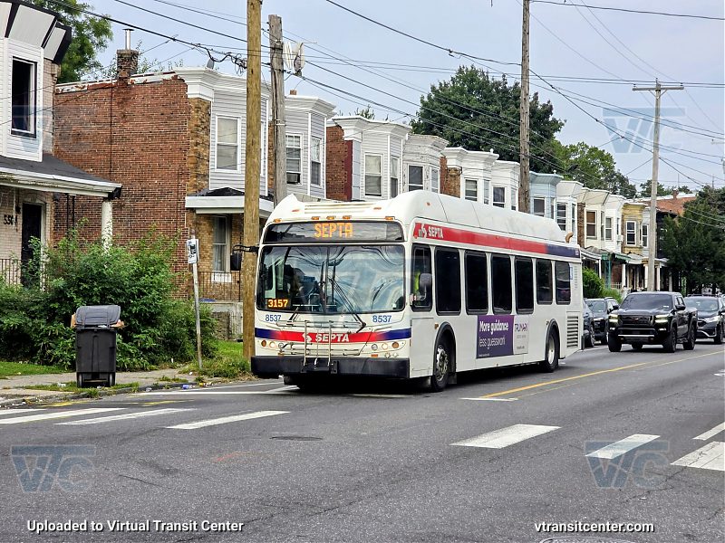 SEPTA 8537
On route 26
Keywords: SEPTA Bus;New Flyer Restyled;New Flyer DE40LFR;Route 26