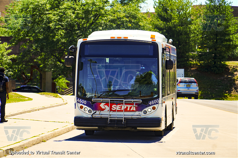 SEPTA 4600 on Route 95
Blank Sign
Keywords: SEPTA Bus;New Flyer MiDi