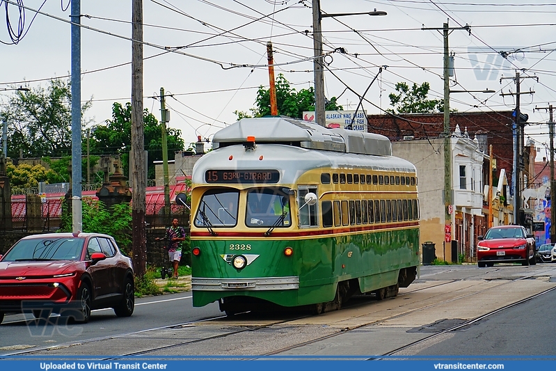 SEPTA Trolley PCC-II 2328 on Route G1
Signed up as Route 15 to 63rd-Girard
St. Louis Car Co. PCC-II
