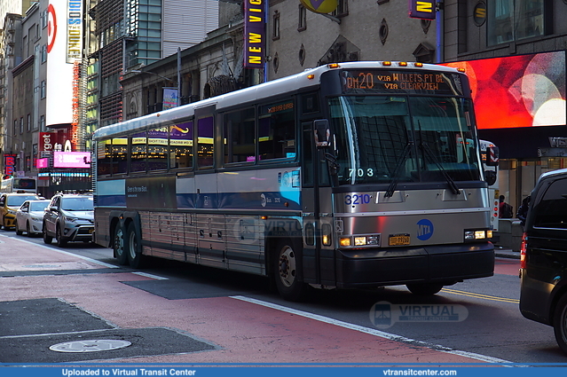MTA Bus 3210 on QM20
QM20 Super Express
MCI D4500CL
42nd Street at Broadway, Manhattan
