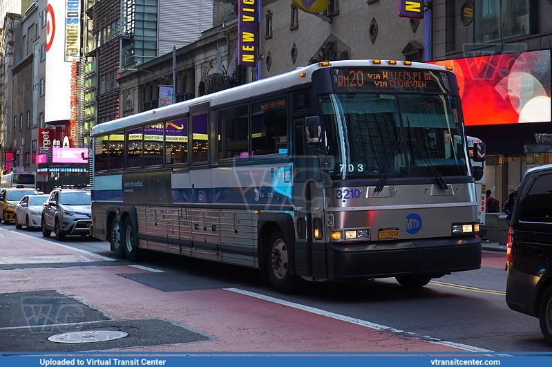 MTA Bus 3210 on QM20
QM20 Super Express
MCI D4500CL
42nd Street at Broadway, Manhattan
