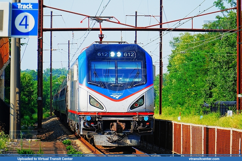 Antrak ACS-64 613 leading Northeast Regional
Northeast Regional to Washington DC

