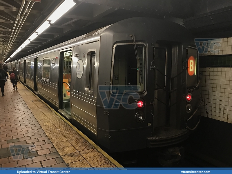 MTA New York City Subway R68 Consist on the B train
B Train to 145 St
Westinghouse R68
125 St/St Nicholas Station, Manhattan, New York City, NY
Keywords: NYC Subway;Westinghouse;R68