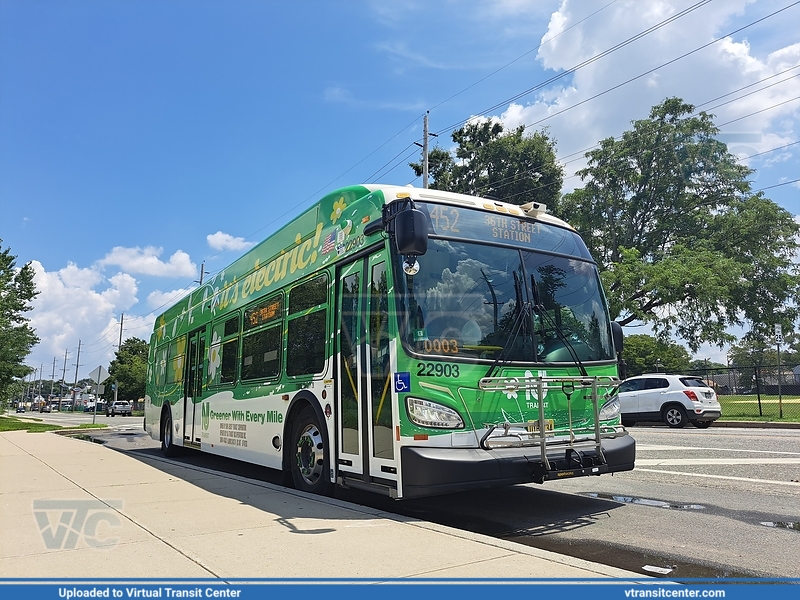 NJ Transit 22902 on Route 452
Route 452 to Camden 36th Street Station
New Flyer XE40 "Xcelsior"
Kroc Center, Camden, NJ
Keywords: NJT;Xcelsior