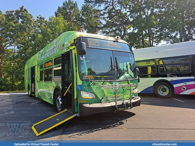 NJ Transit 22901
Signed up as Go25 to Penn Station
New Flyer XE40
St Veronica Parish on US-9, Howell Township, NJ
September 14th, 2024
Keywords: NJTBus;XE40