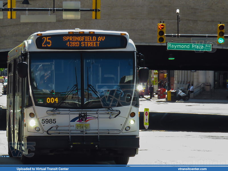 NJ Transit 5985 on route 25
25 to 43rd Street
NABI 416.15
Market Street at Raymond Plaza West, Newark, NJ
Keywords: NJT;NABI 416