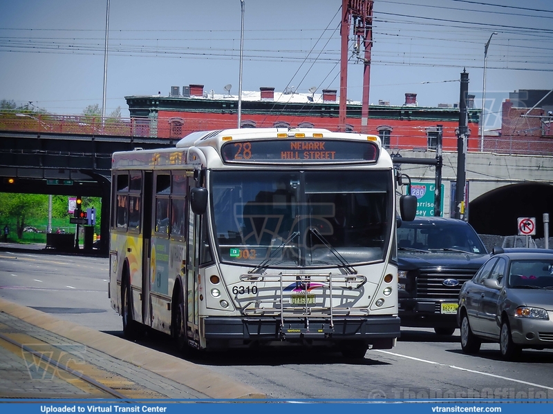 NJ Transit 6310 on route 28
28 to Newark Hill Street
NABI 416.15
Broad Street at Washington Street, Newark, NJ
Keywords: NJT;NABI 416