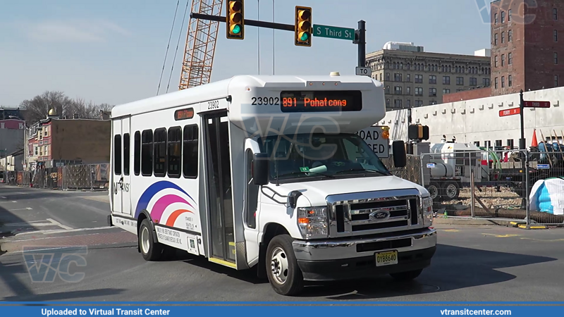 NJ Transit 23902 on route 891
Route 891 to Pohatcong Township
Ford E450/Coach and Equipment Phoenix
Ferry Avenue at 3rd Street, Easton, PA
Keywords: NJT;Ford