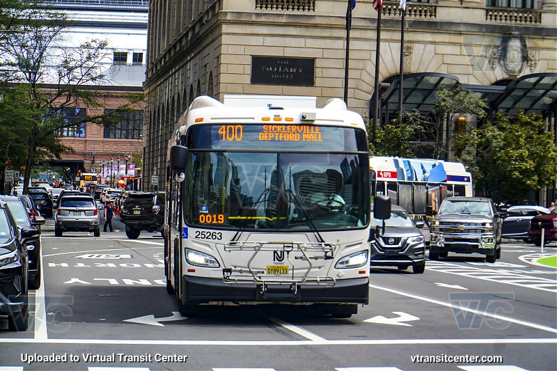 NJ Transit 25263 on Route 400
Route 400 to Sicklerville via Deptford Mall
Keywords: NJ Transit;New Flyer XD40
