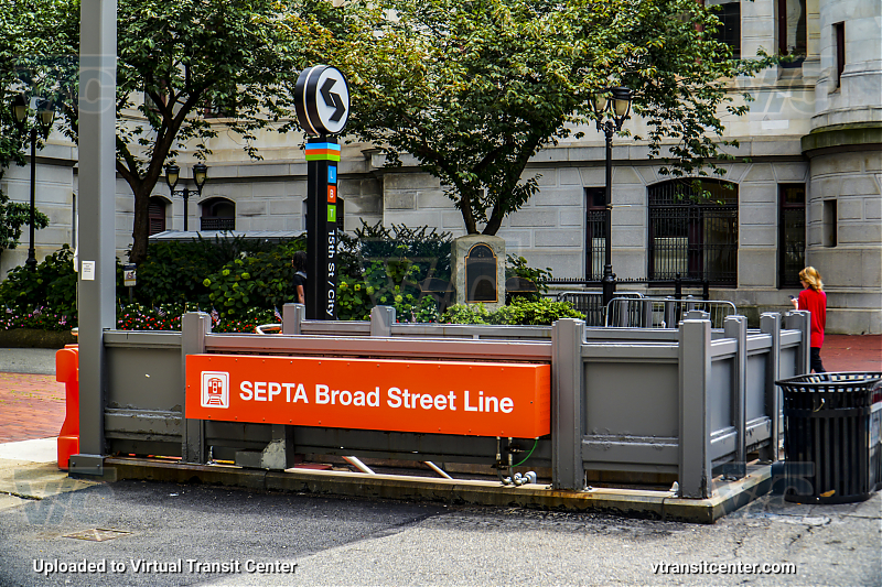 SEPTA Metro B, L, T Entrance at City Hall
SEPTA Broad Street Line
Keywords: SEPTA Metro