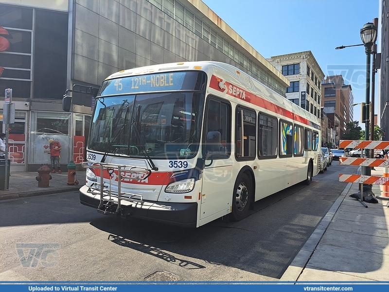 SEPTA 3539 on Route 45
Route 45 to 12th-Noble
New Flyer XDE40
11th Street and Market Street, Philadelphia, PA
