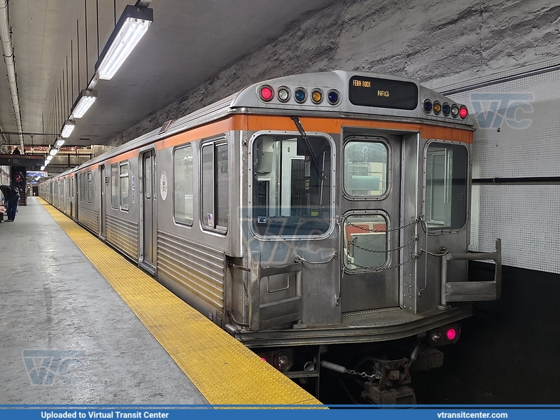 SEPTA Metro Broad Street/B-IV 574 on the B1
B1 Northbound to Fern Rock Transit Center
Kawasaki B-IV
15th St/City Hall Station, Philadelphia, PA
Keywords: SEPTA;Kawasaki