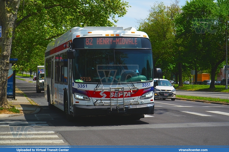 SEPTA 3351 on Route 82
Route 82 to Henry-Midvale (Former Route R)
New Flyer XDE40
Keywords: SEPTA;XDE40