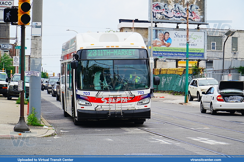 SEPTA XHE40 703 on Route 23
SEPTA Hydrogen Fuel Cell Bus Debut on Route 23
Route 23 to 11th-Market
New Flyer XHE40
Keywords: SEPTABus;XHE40