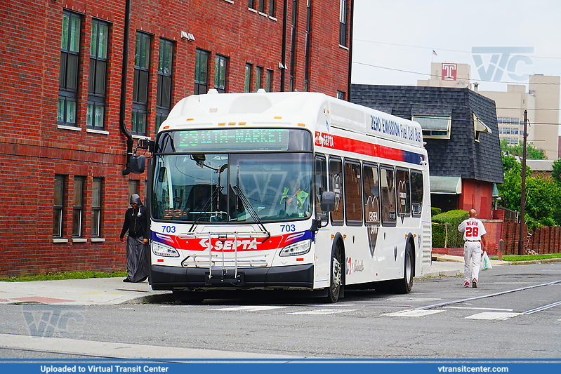 SEPTA XHE40 703 on Route 23
SEPTA Hydrogen Fuel Cell Bus Debut on Route 23
Route 23 to 11th-Market
New Flyer XHE40
Keywords: SEPTABus;XHE40