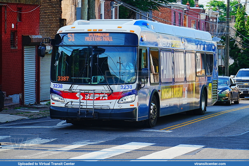 SEPTA 3238 on Route 51
Route 51 to Plymouth Meeting Mall (former Route L)
New Flyer XDE40
