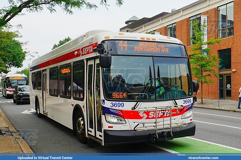 SEPTA 3699 on Route 44
Route 44 to Ardmore via Montgomery Ave
New Flyer XDE40
Keywords: SEPTA;XDE40