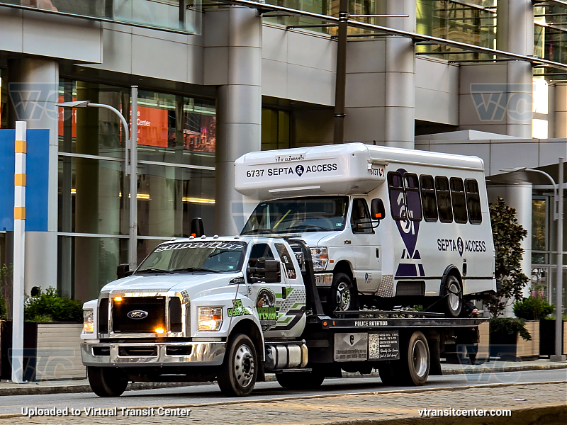 SEPTA Access 6737
SEPTA Access Livery
Ford E450 Cutaway

Being towed
Keywords: SEPTA Access;Ford Cutaway