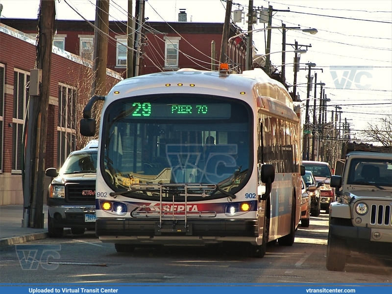 SEPTA 902 on Route 29
Route 29 to Pier 70
Proterra Catalyst BE40
Broad and Morris, Philadelphia, PA
Keywords: SEPTA;Proterra Catalyst BE40