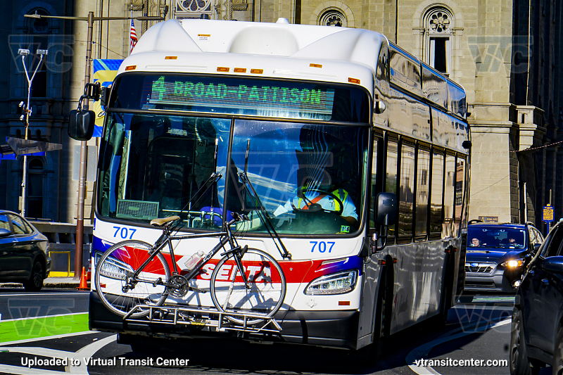 SEPTA XHE40 707 on Route 4
Route 4 to Broad-Pattison
Keywords: SEPTA Bus;Hydrogen Fuel Cell;New Flyer XHE40;Zero Emissions Bus