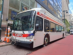SEPTA_Hydrogen_Fuel_Cell_XHE40_701.jpg