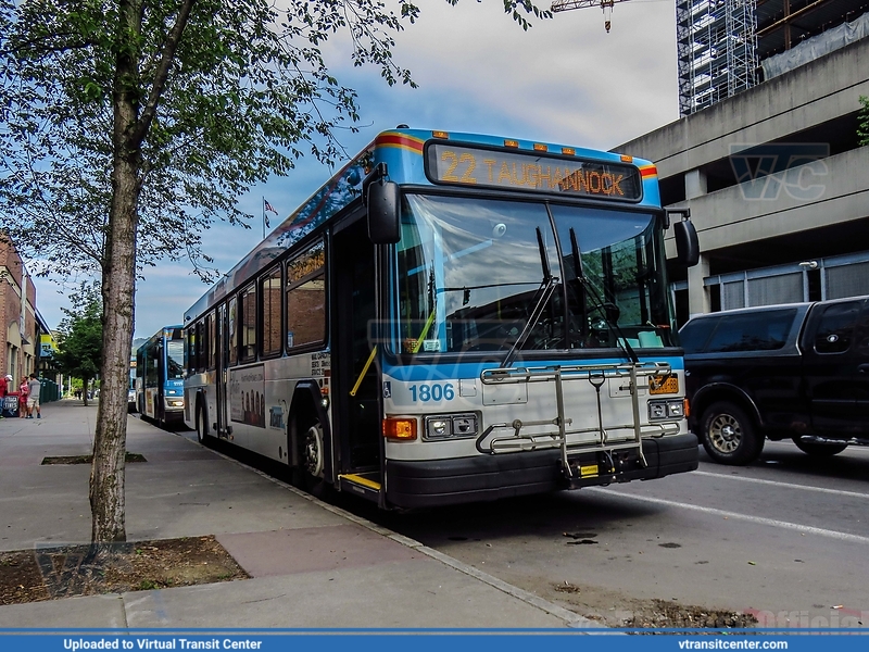 Tompkins Consolidated Area Transit - TCAT 1806 on route 22
22 via Taughanock Blvd
Gillig Low Floor
Ithaca Commons - Green Street, Ithaca, NY
Keywords: Tompkins TCAT;Gillig Low Floor