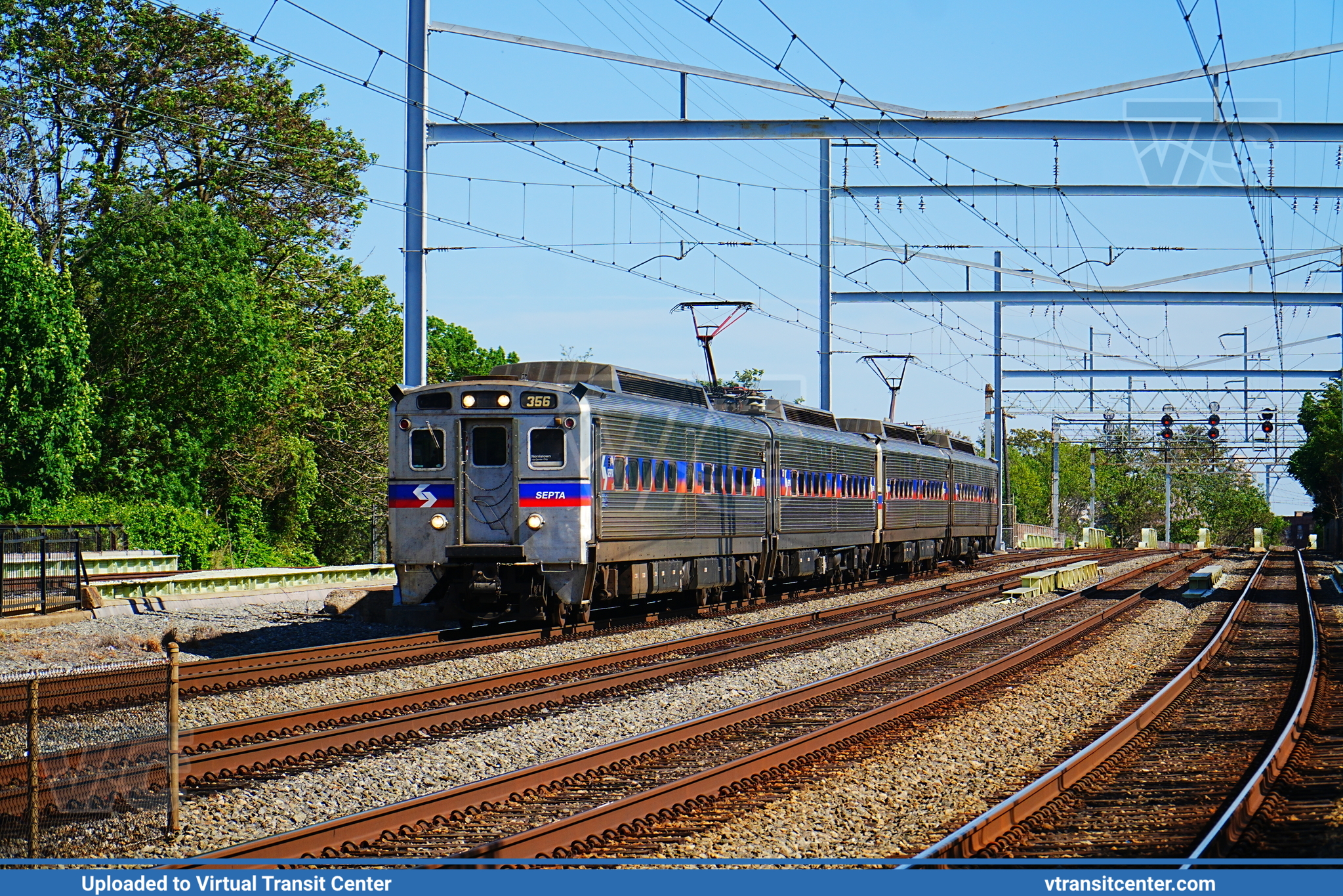 SEPTA 1973-1976 General Electric Silverliner IV - SEPTA Silverliner IV ...