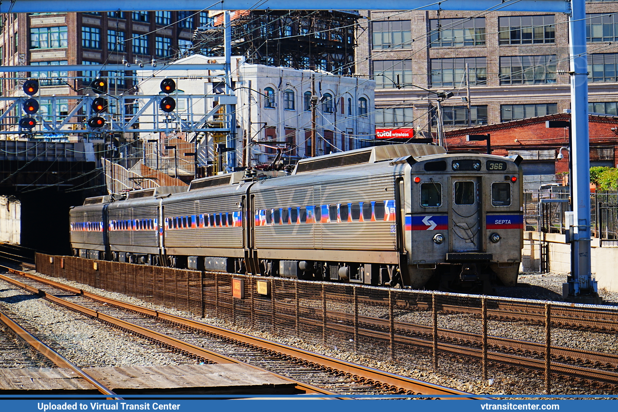 SEPTA 1973-1976 General Electric Silverliner IV - SEPTA Silverliner IV ...