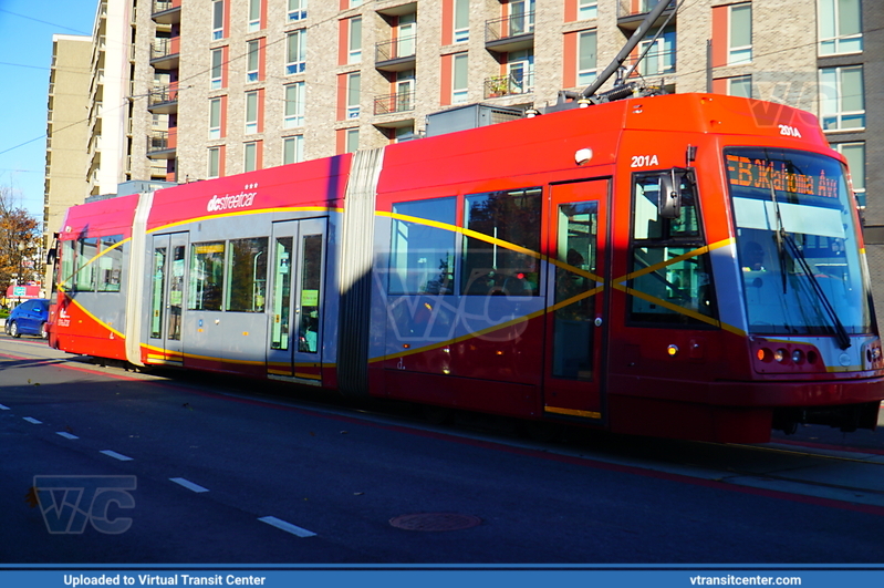 DC Streetcar 201 Eastbound
DC Streetcar
United Streetcar LRV
H Street at 14 Street, Washington D.C.
Keywords: United Streetcar;DCStreetcar