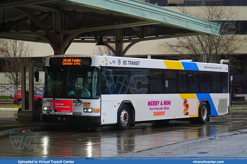 Broome County Transit 761 On the 28/40 Combo
Route 28/40 Combo to Carlisle Apartments
Gillig Low Floor
BC Junction, Binghamton, NY
December 12th, 2021
Keywords: BCTransit;GilligLF