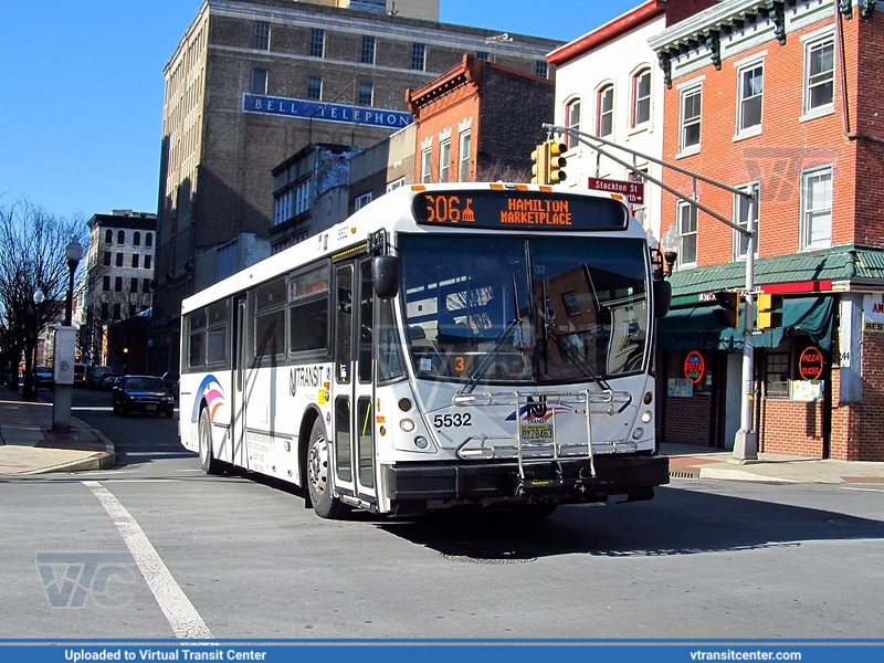 NJ Transit 5532 on route 606
606 to Hamilton Marketplace
North American Bus Industries 416.15
East State Street at Stockton Street, Trenton, NJ
February 9th 2012
Keywords: NJT;NABI;416