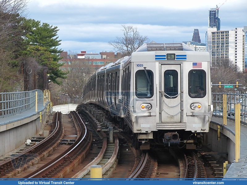 SEPTA Metro Market-Frankford/M4 1025 on L1
Market-Frankford Line to Frankford Transit Center
ADTranz M4
46th Street Station, Philadelphia, PA
April 1st, 2017
Keywords: SEPTA;Market-Frankford Line