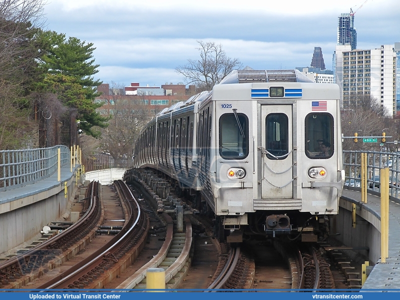 M4 Cars leaving 46th St. Station
4/1/17
Keywords: SEPTA;Market-Frankford Line