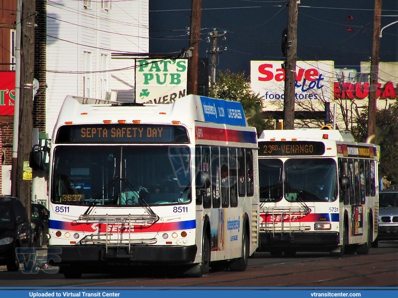 SEPTA 8511 and 5731 on route 56
56 to Bakers Center
New Flyer DE40LFR, New Flyer D40LF
Erie Avenue between M Street and L Street, Philadelphia, PA
October 25th, 2017
