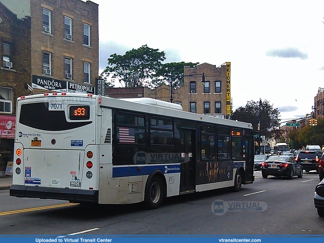MTA New York City 7071 on route S93
Photo taken at Bay Ridge; 86th St Station
9/30/15
Keywords: Orion VII 3G;Orion;NG;3G