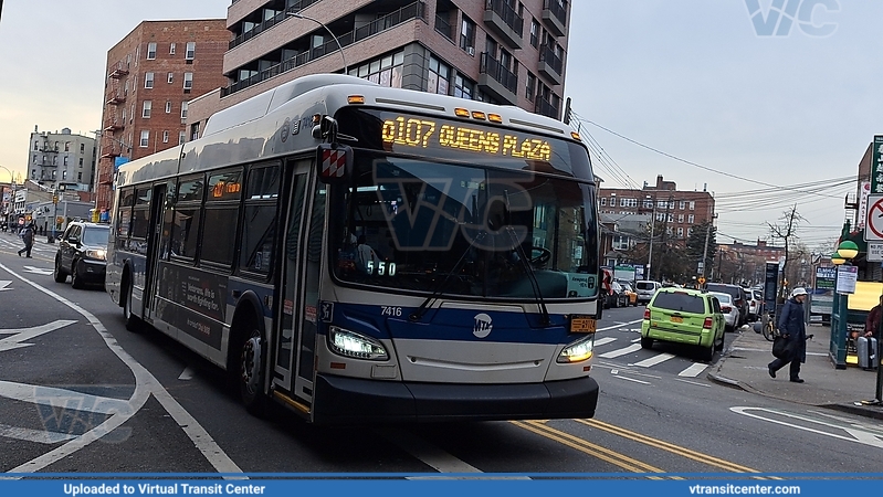 7 shuttle bus 
7 shuttle bus 

