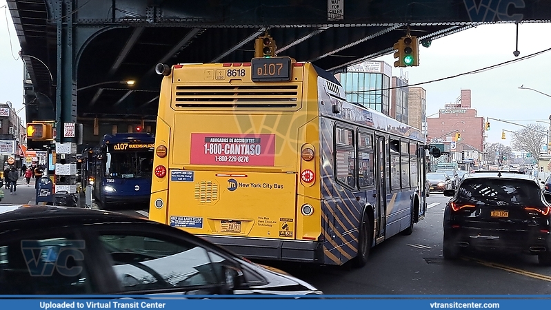7 shuttle bus 
7 shuttle bus 
