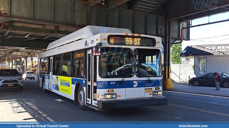 N train shuttle 
N train shuttle 
